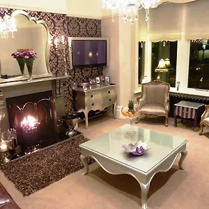 Bed & Breakfast Shelbourne House